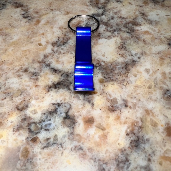 Anheuser-Busch: Budweiser Bud Light Lot: cups & keychain bottle openers NEW - Picture 8 of 10